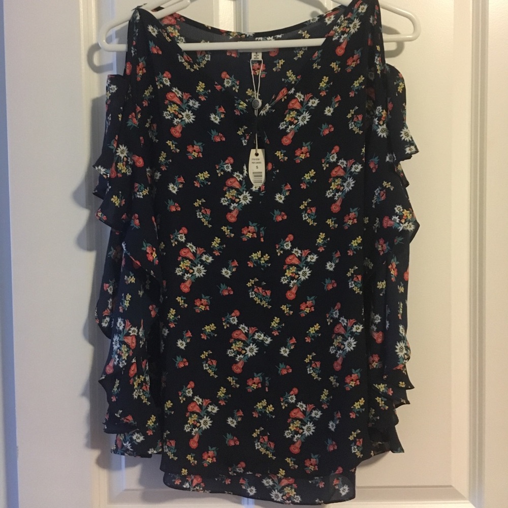 NWT Butterfly sleeve Max Studio top, szS